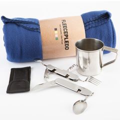 Gavesett st&aring;lkopp, bestikk og fleece pledd ass farger